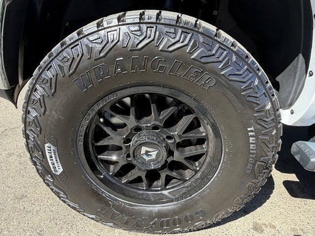 Used 2015 RAM 2500 Limited AWD/4WD image 50