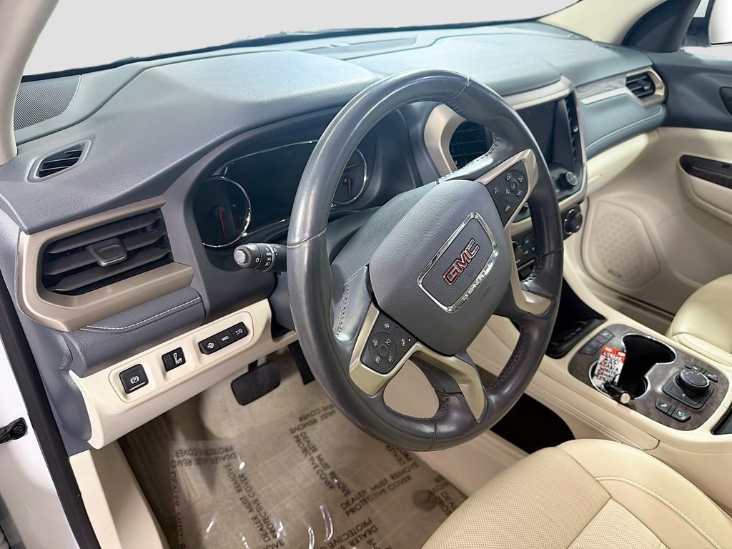 Used 2021 GMC Acadia Denali w/ Denali Ultimate Package image 9