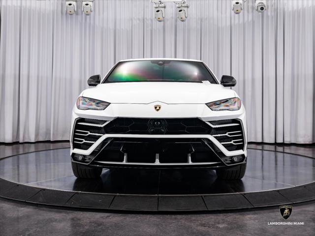 Used 2019 Lamborghini Urus AWD/4WD image 2