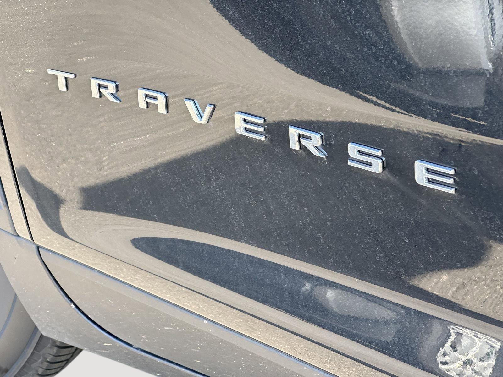 Used 2025 Chevrolet Traverse LT w/ Driver Confidence Package image 10