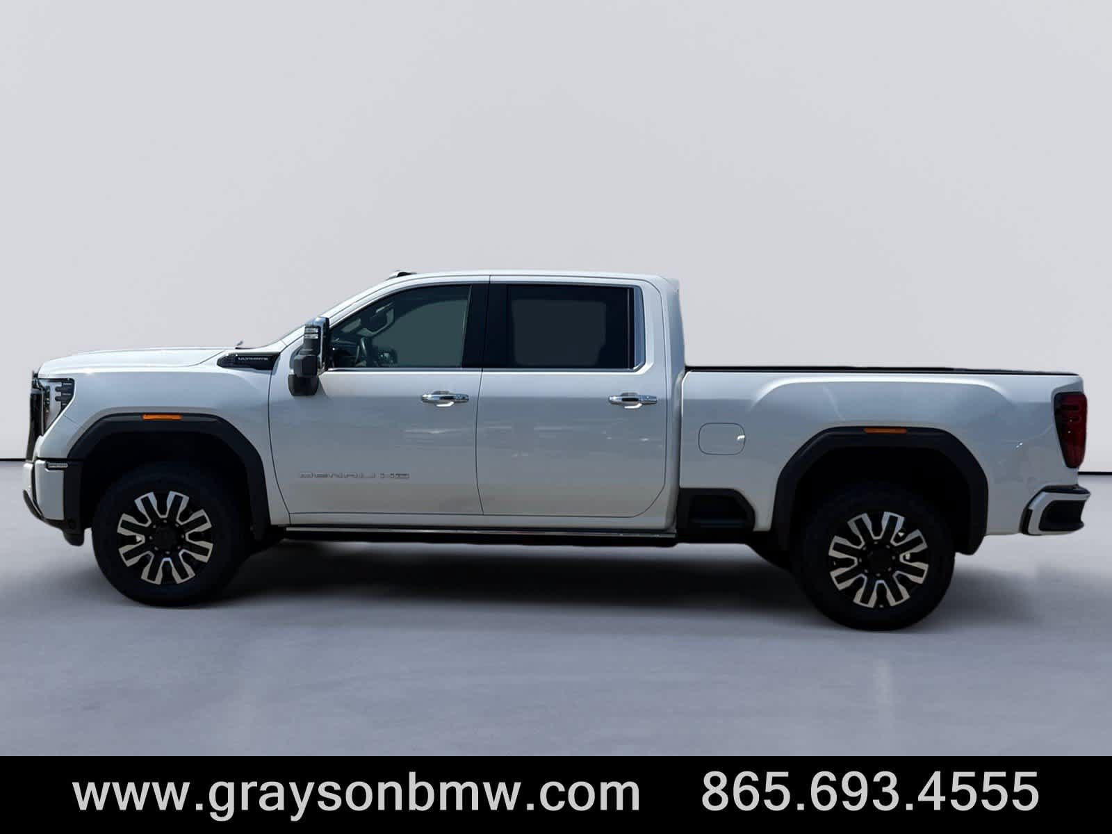 Used 2025 GMC Sierra 2500 Denali Ultimate AWD/4WD image 6