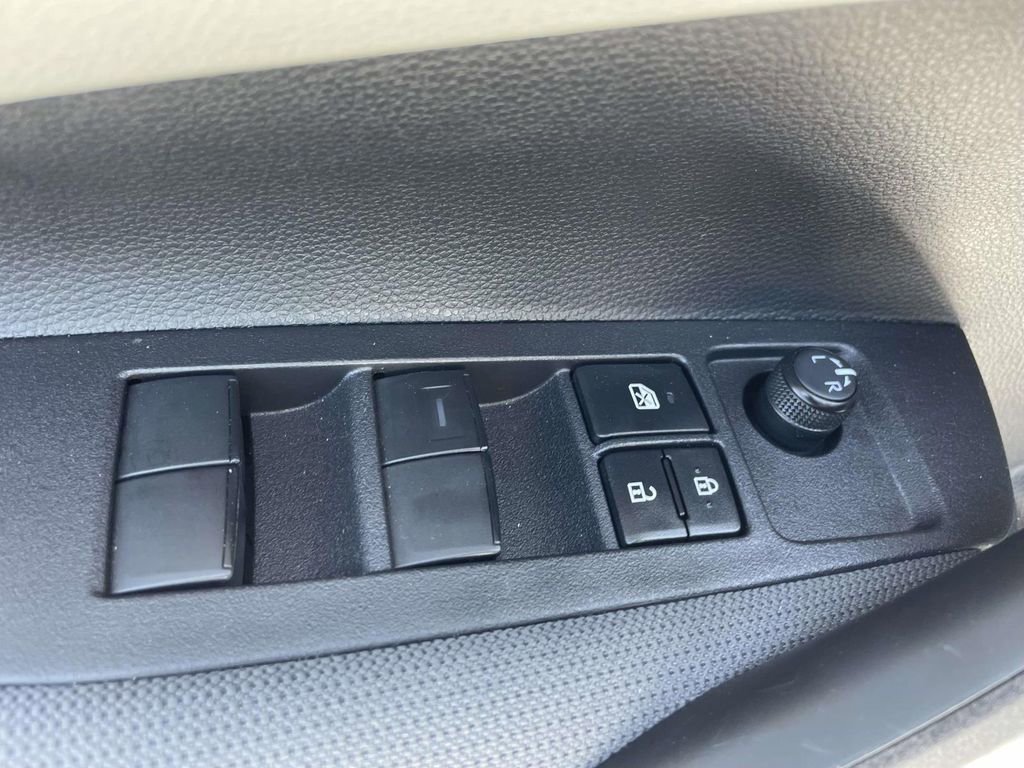 Used 2026 Toyota Corolla LE image 17