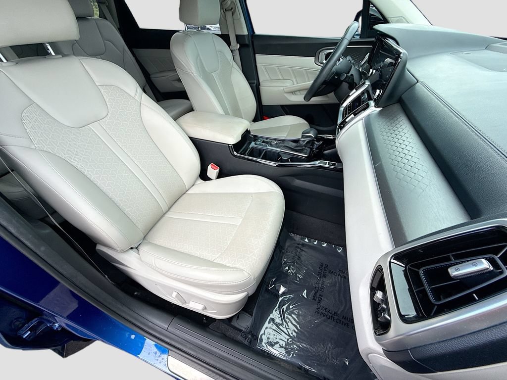 Used 2023 Kia Sorento SX AWD/4WD image 15