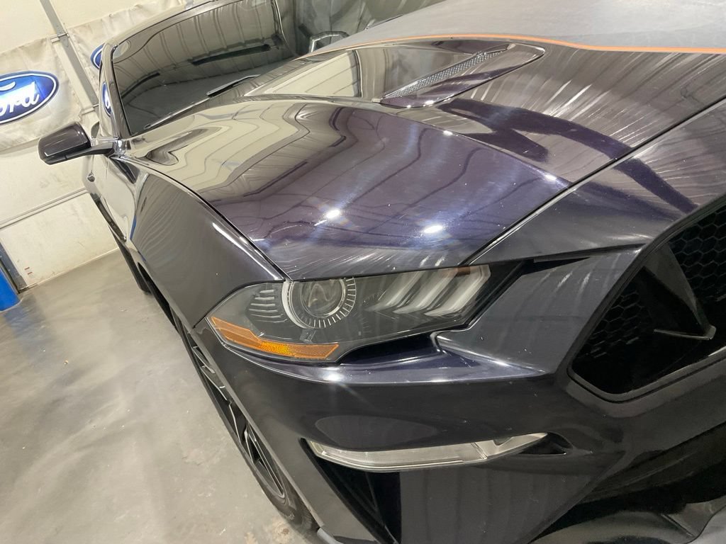 Used 2022 Ford Mustang GT Premium w/ Equipment Group 401A RWD image 3