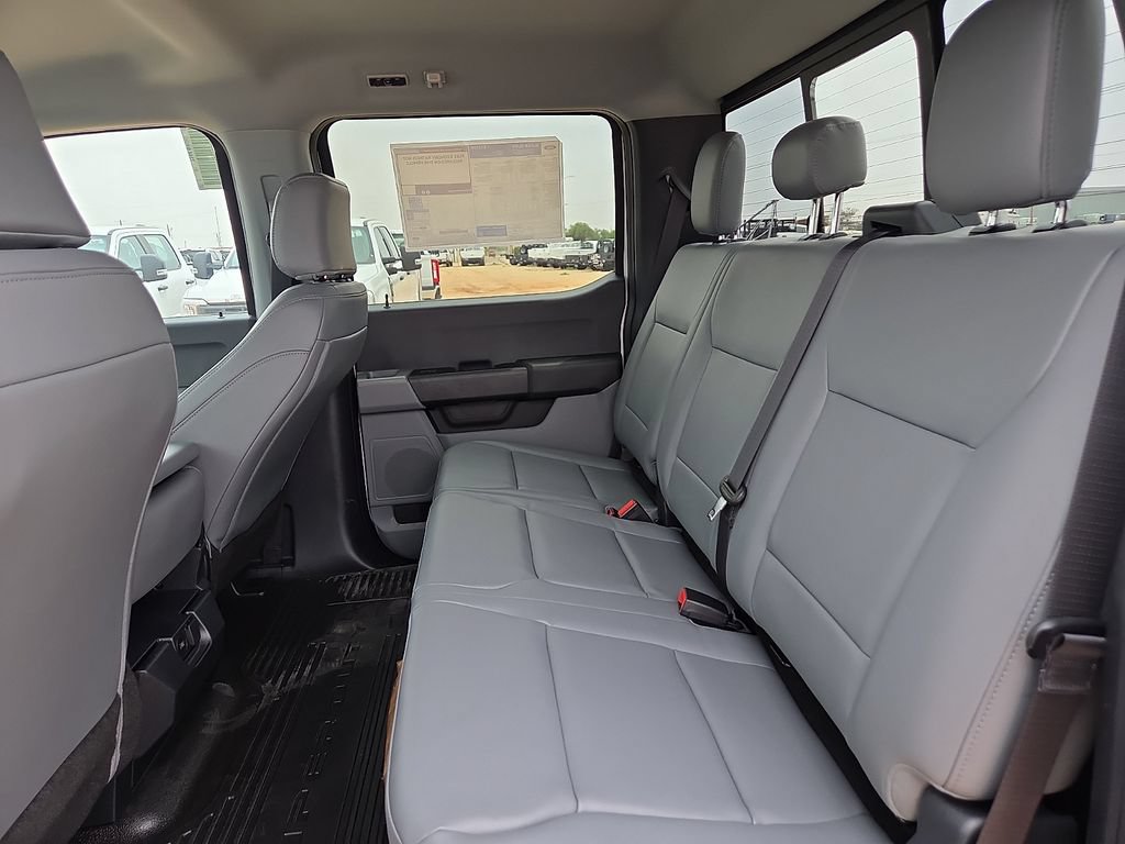 New 2026 Ford F350 XL w/ XL Chrome Package AWD/4WD image 17