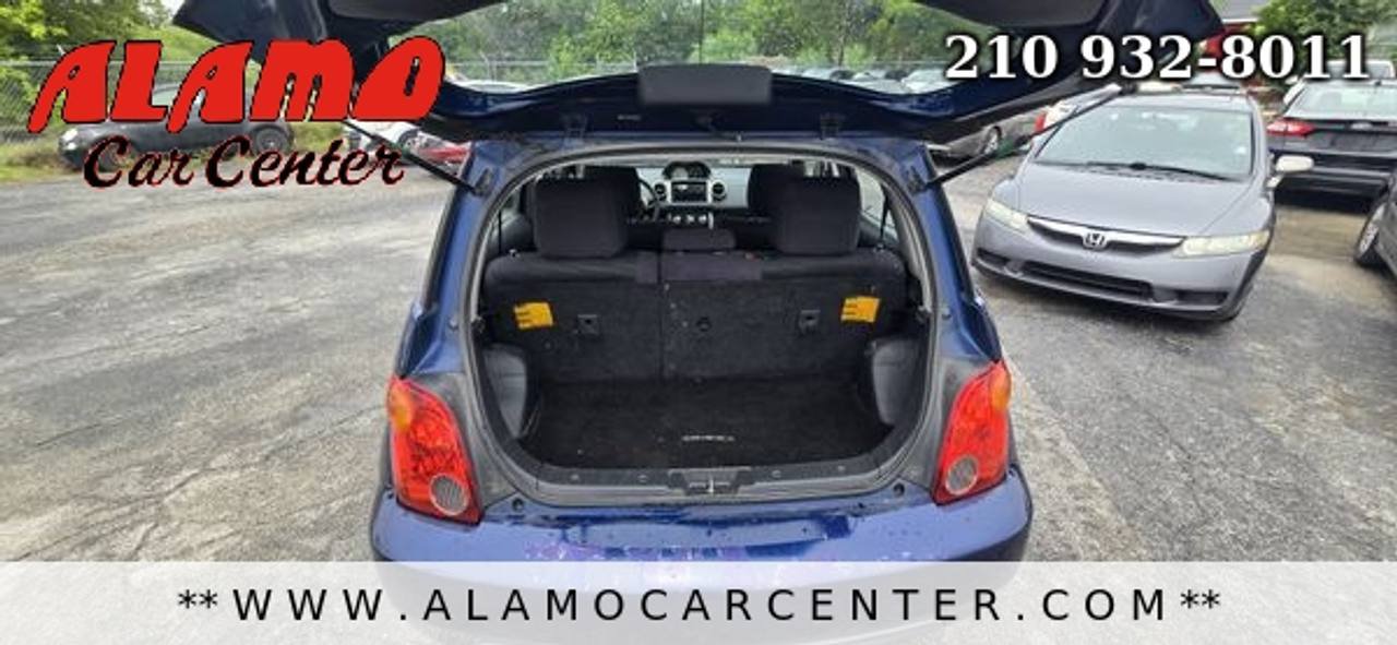 Used 2005 Scion xA FWD image 21