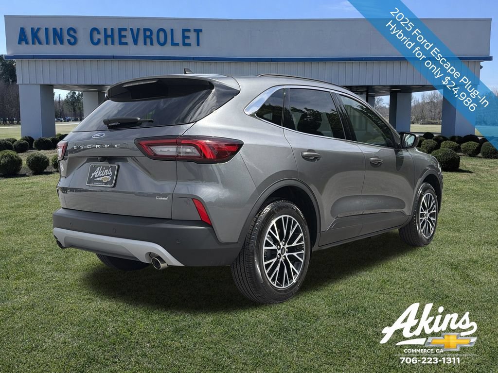 Used 2025 Ford Escape SE FWD image 5