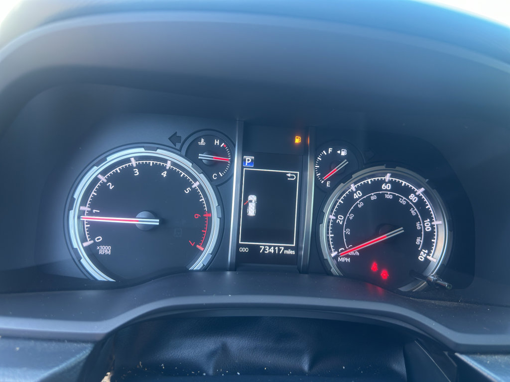 Used 2021 Toyota 4Runner Venture w/ Moonroof Package AWD/4WD image 8