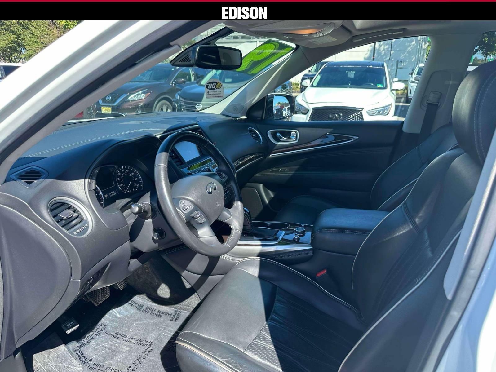 Used 2019 INFINITI QX60 Luxe w/ Sensory Package AWD/4WD image 17
