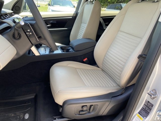 Certified 2024 Land Rover Discovery Sport S image 5