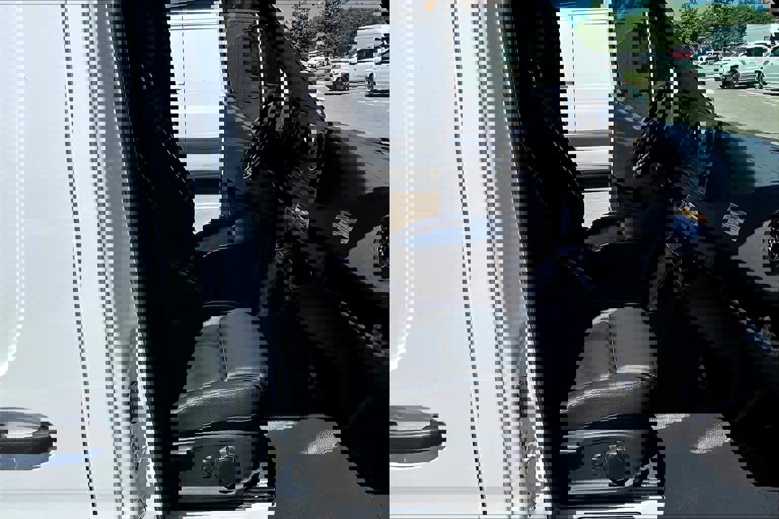 Used 2024 Mercedes-Benz Sprinter 3500 image 9