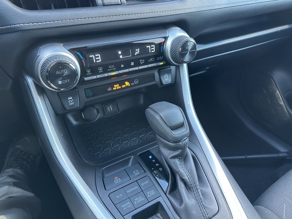 Certified 2025 Toyota RAV4 XLE image 22
