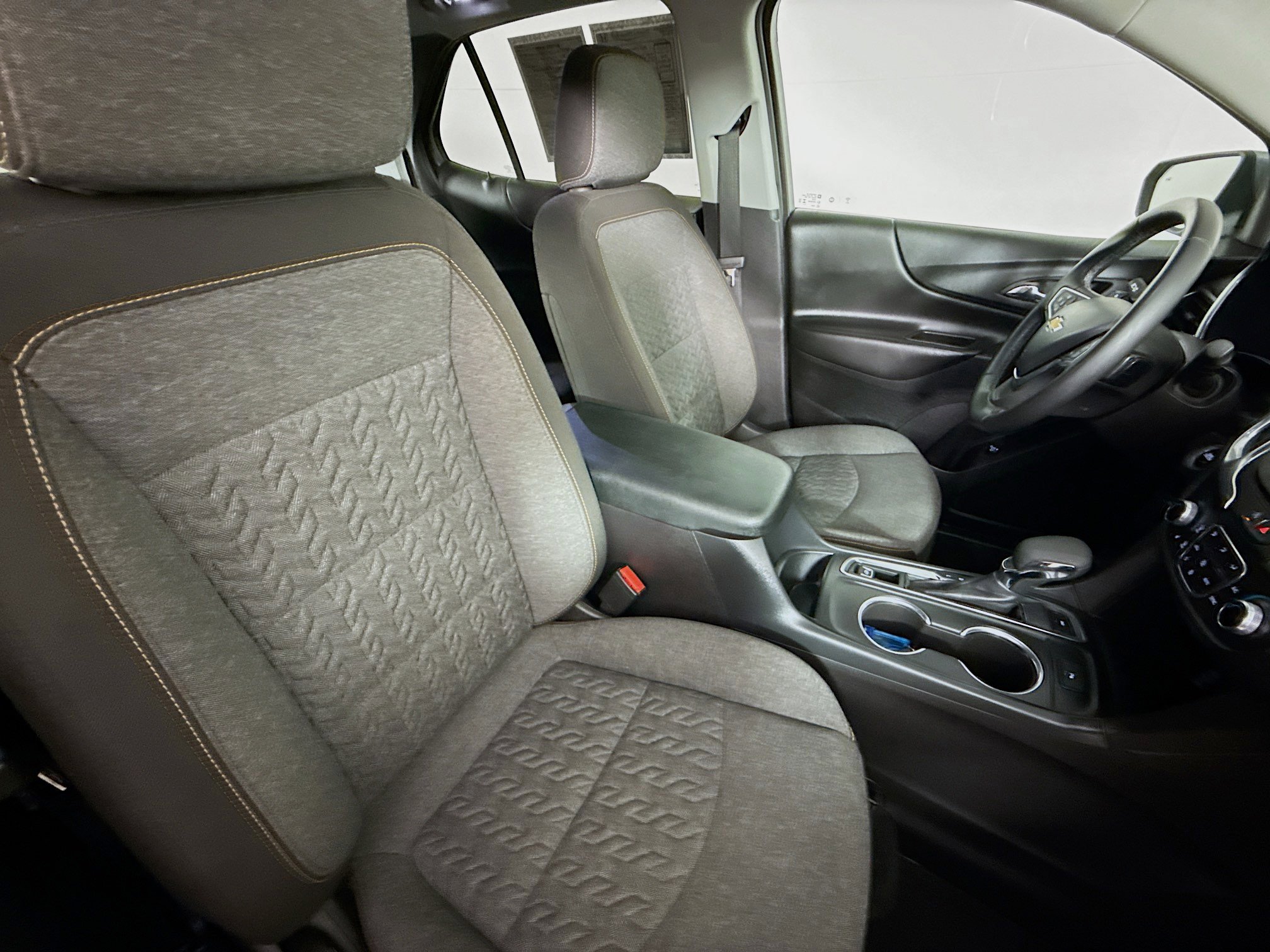 Used 2024 Chevrolet Equinox LT image 34