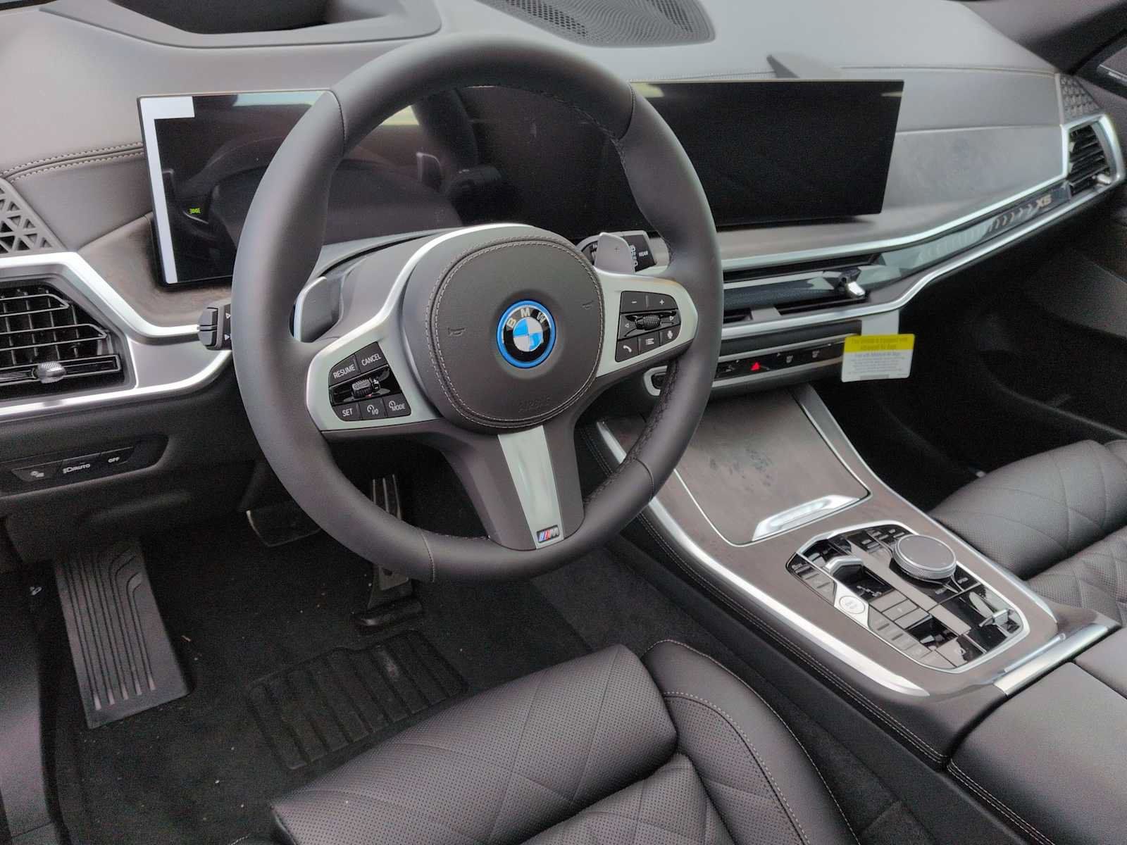 Used 2026 BMW X5 xDrive50e w/ M Sport Package AWD/4WD image 10