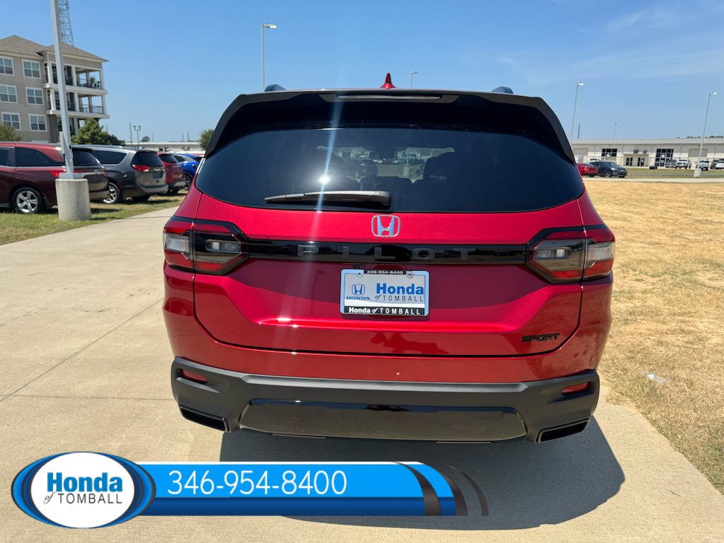 New 2026 Honda Pilot Sport image 5