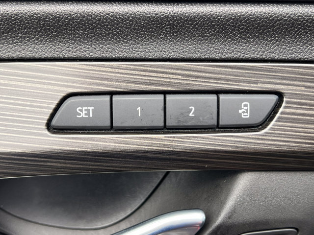 Used 2024 GMC Terrain SLT w/ Elevation Edition AWD/4WD image 19