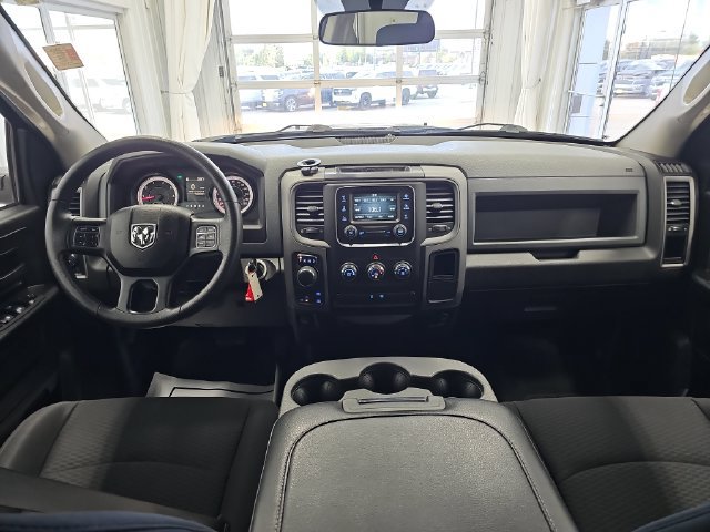 Used 2019 RAM 1500 Express w/ Express Value Package AWD/4WD image 12