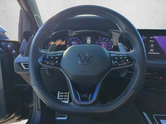 Used 2024 Volkswagen Golf R image 11