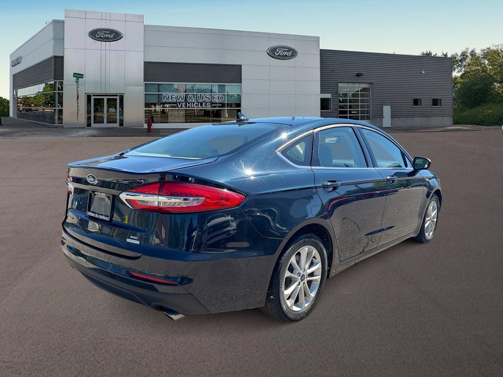Used 2020 Ford Fusion SE FWD image 11