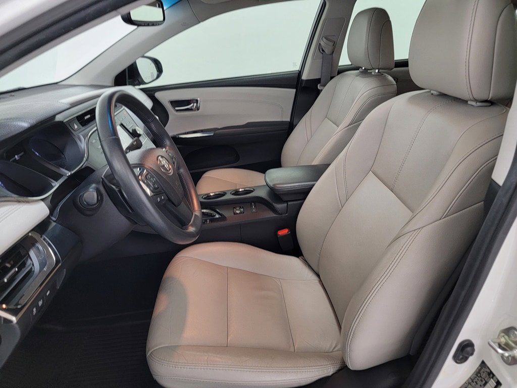 Used 2016 Toyota Avalon Touring FWD image 14