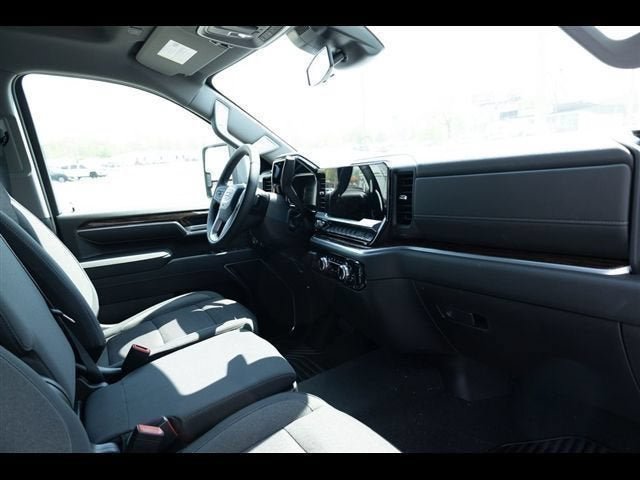 New 2026 GMC Sierra 2500 SLE w/ Preferred Package AWD/4WD image 30