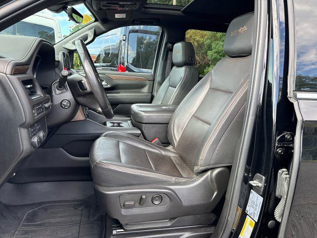 Used 2022 Chevrolet Suburban High Country AWD/4WD image 19