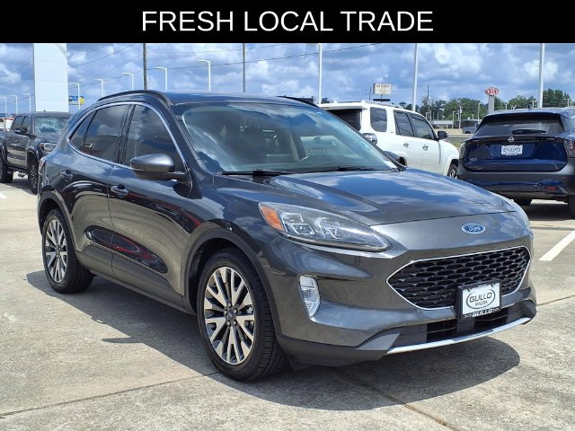 Used 2020 Ford Escape Titanium FWD image 4