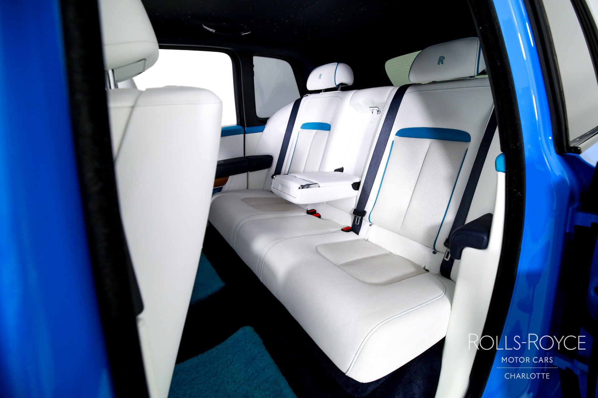 Used 2023 Rolls-Royce Cullinan image 19