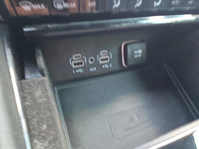 Used 2021 Jeep Grand Cherokee L Summit w/ Luxury Tech Group V AWD/4WD image 18