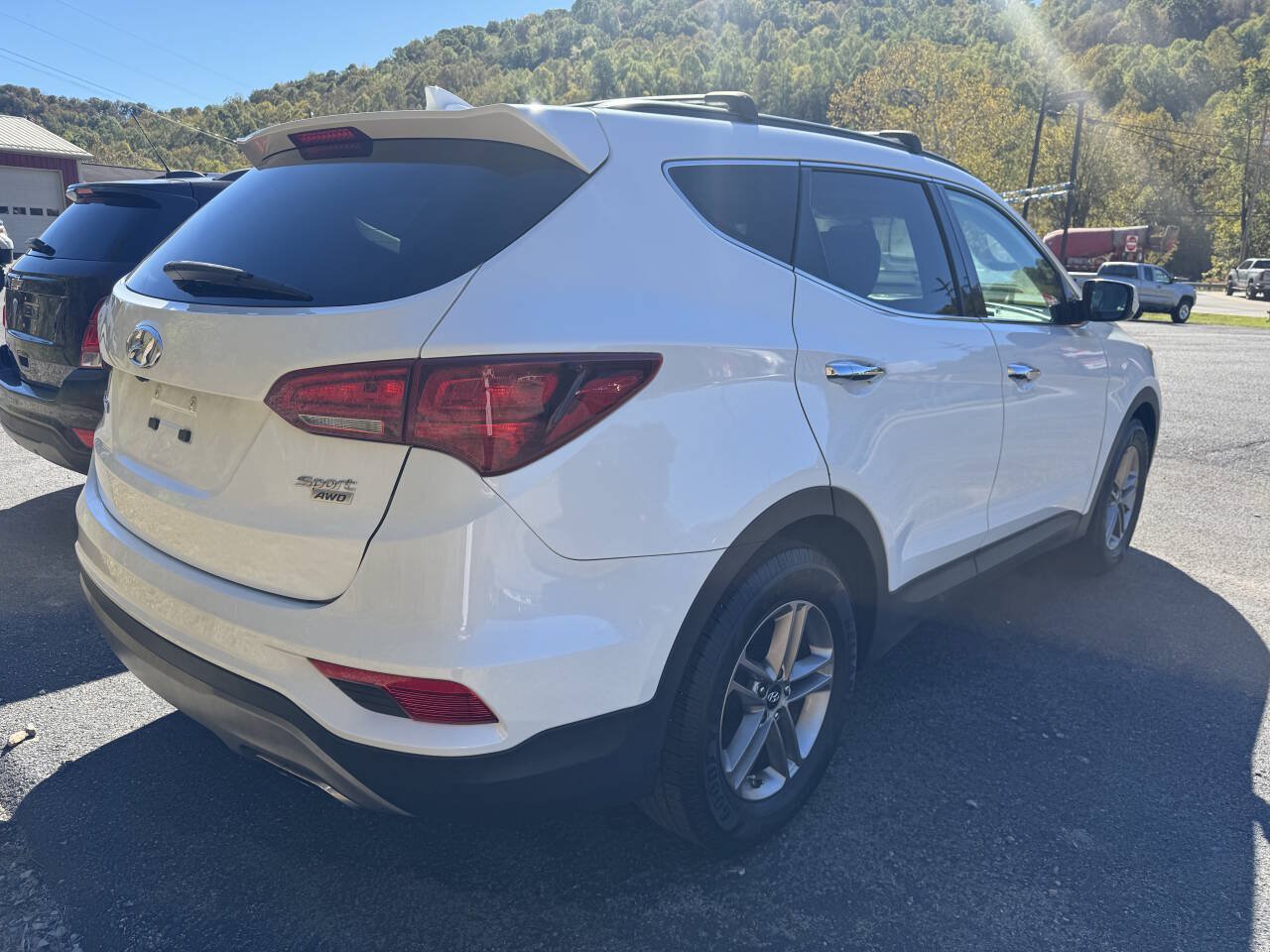 Used 2017 Hyundai Santa Fe Sport AWD/4WD image 10