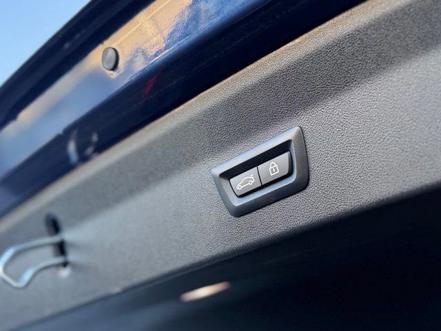 Used 2023 BMW X4 M40i image 34