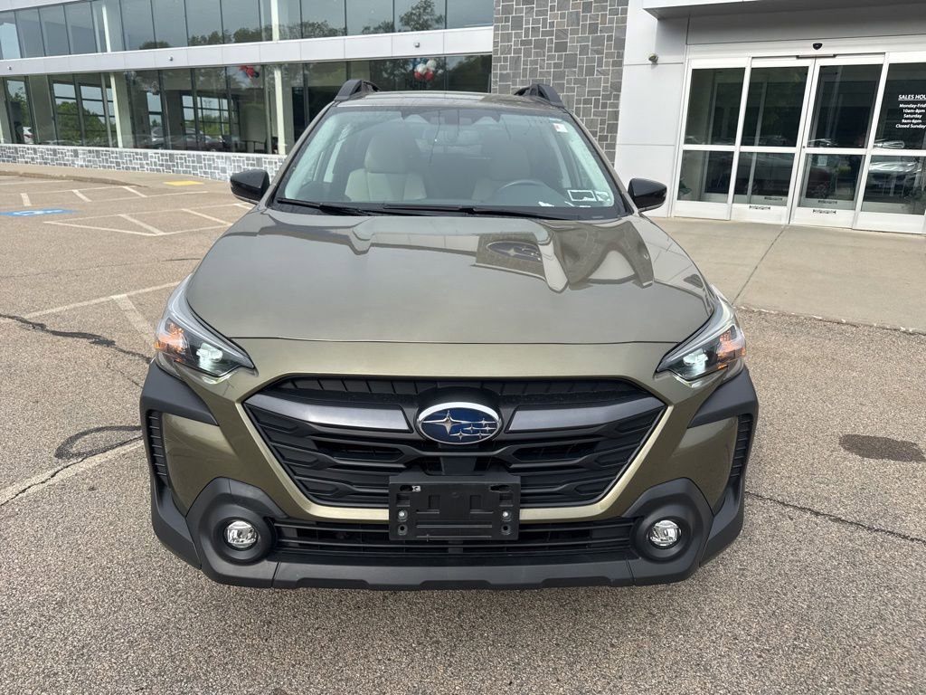 Used 2024 Subaru Outback Premium AWD/4WD image 6