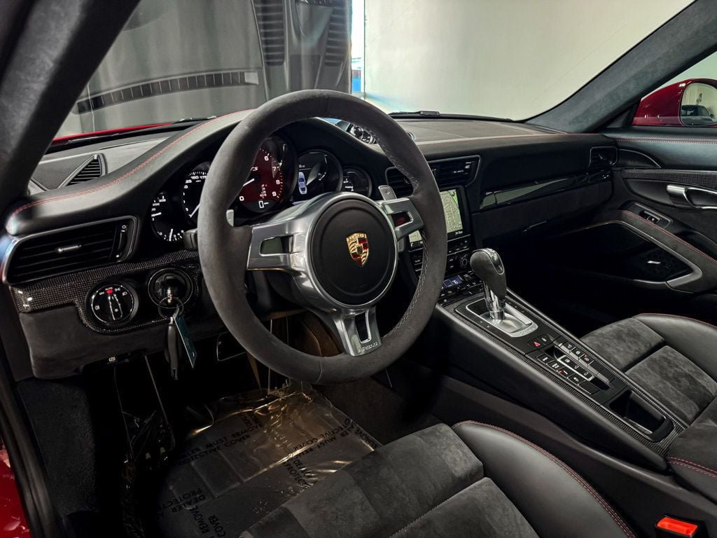 Used 2016 Porsche 911 Carrera 4 GTS AWD/4WD image 9