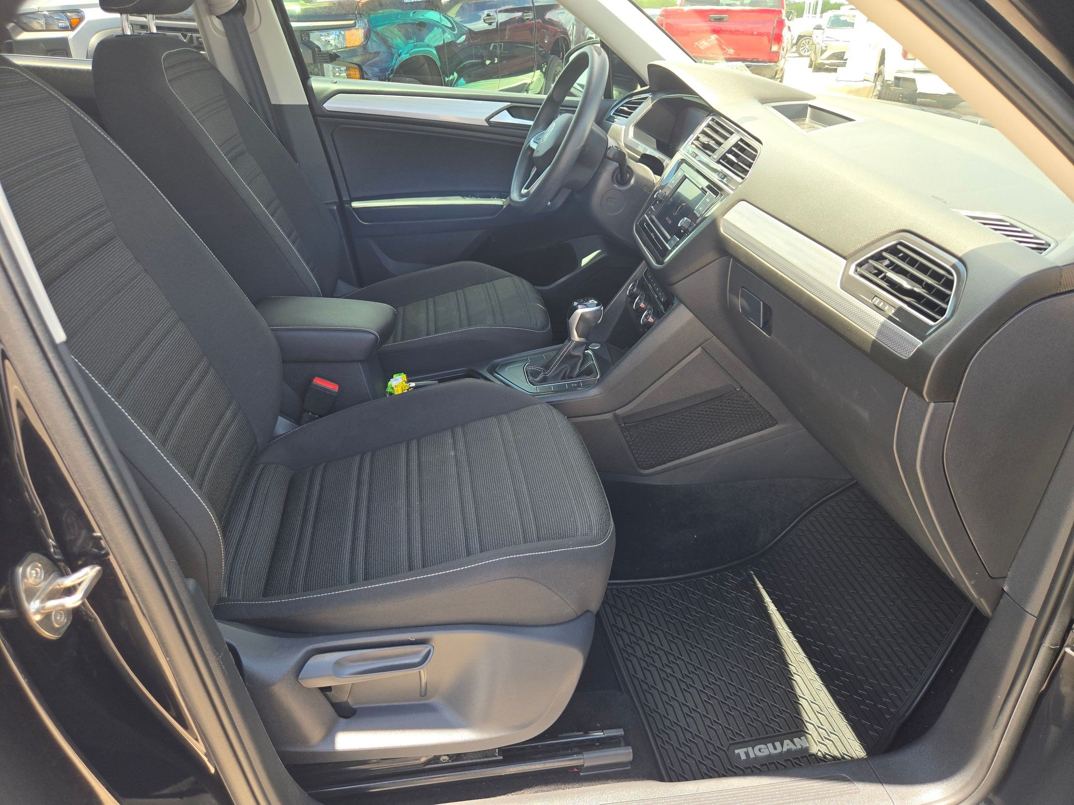 Used 2022 Volkswagen Tiguan S FWD image 23