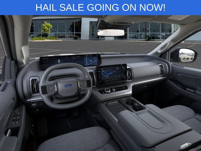 New 2025 Ford Expedition Active image 10