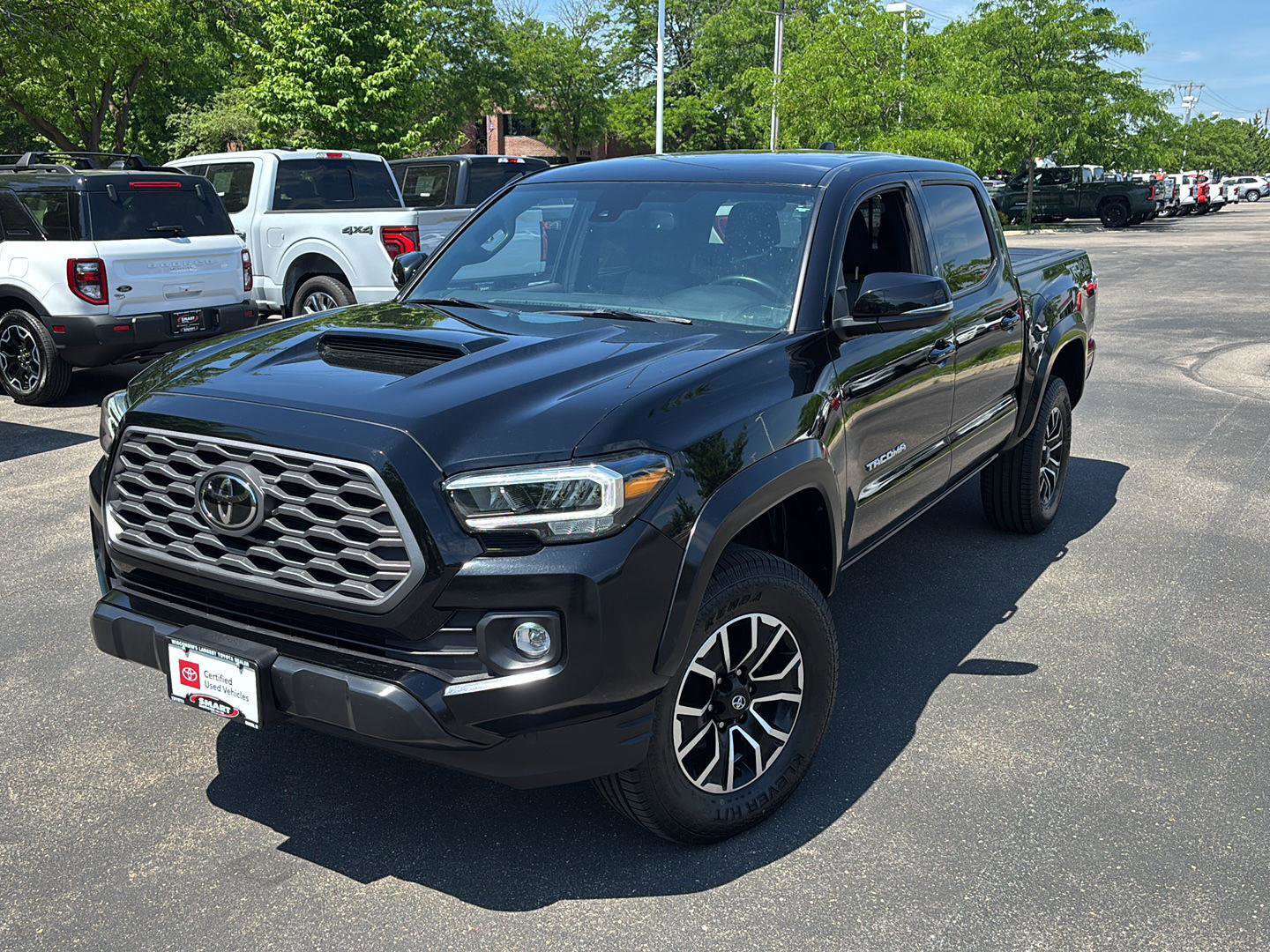 Used 2023 Toyota Tacoma TRD Sport AWD/4WD image 1