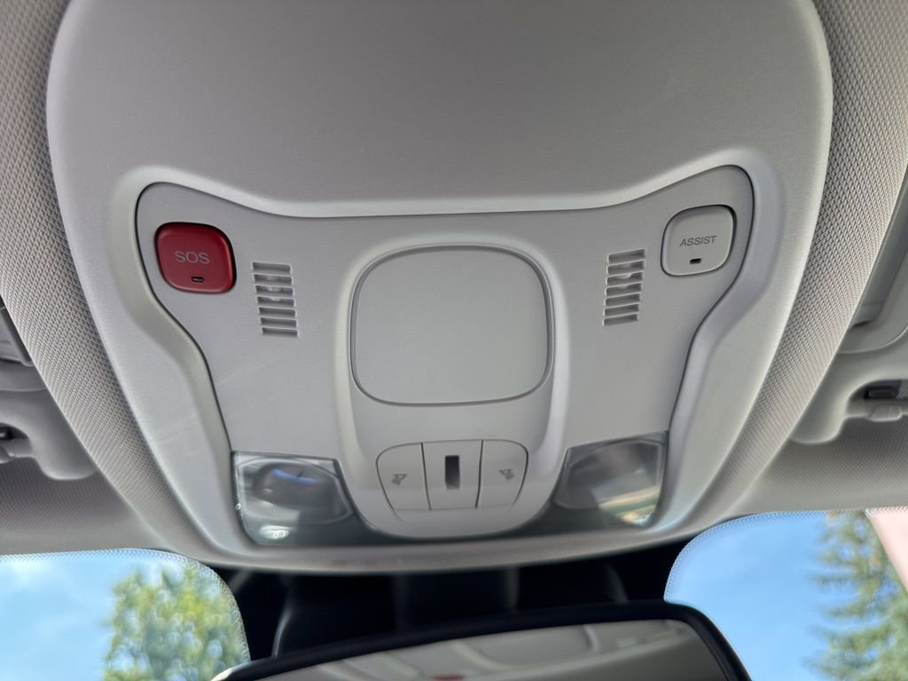 Used 2023 Jeep Renegade Trailhawk image 43