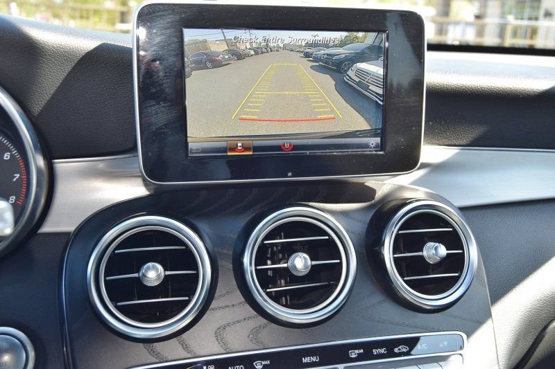 Used 2019 Mercedes-Benz GLC 300 4MATIC image 27