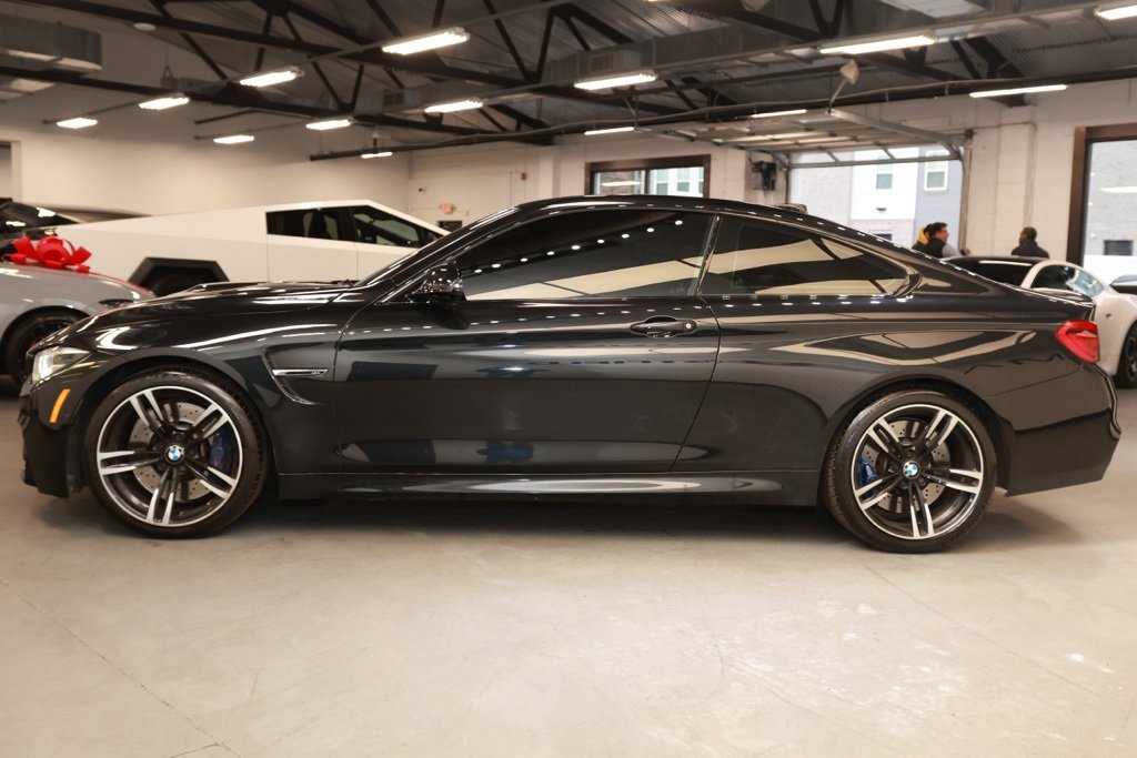 Used 2019 BMW M4 Coupe w/ Executive Package image 4