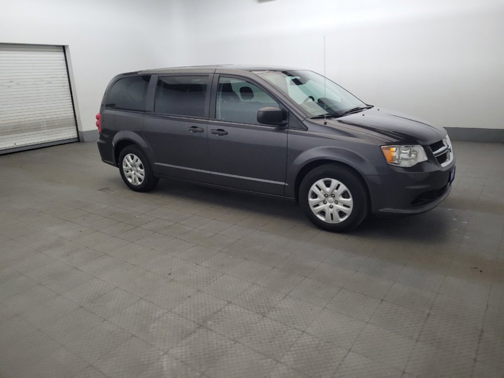 Used 2019 Dodge Grand Caravan SE w/ UConnect Hands-Free Group FWD image 11