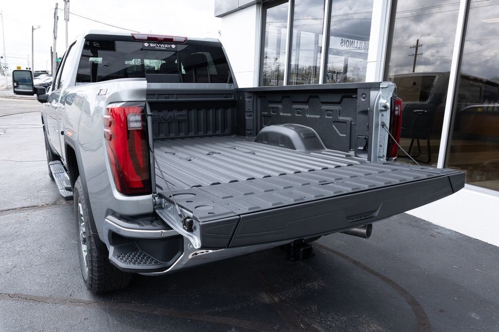New 2026 GMC Sierra 2500 SLT w/ SLT Premium Package AWD/4WD image 7