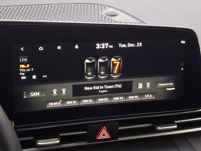 Certified 2023 Hyundai Elantra SEL w/ Convenience Package image 18