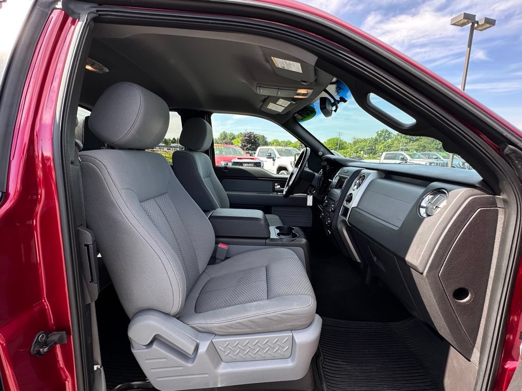 Used 2013 Ford F150 XLT w/ Luxury Equipment Group RWD image 12