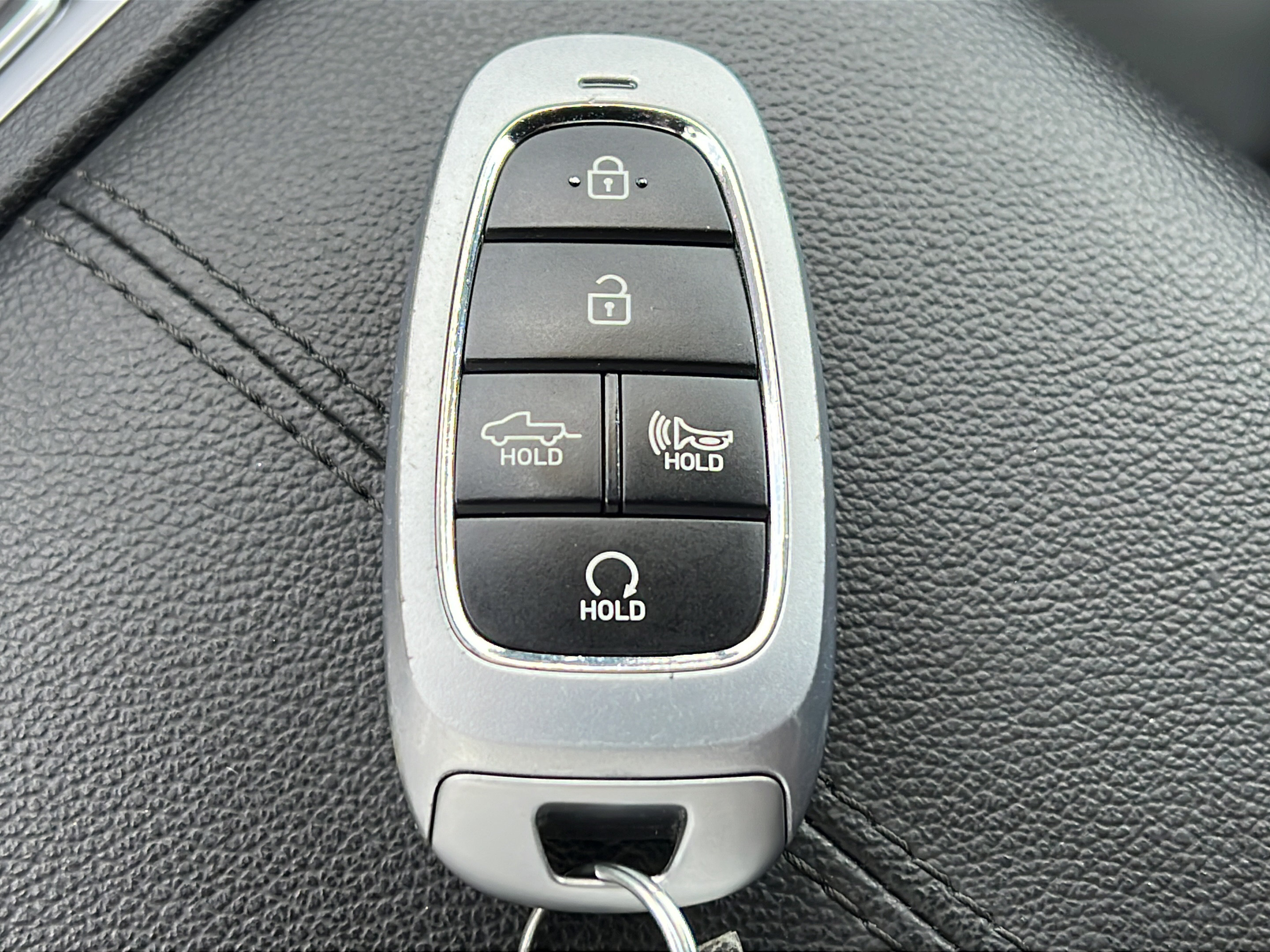 Certified 2023 Hyundai Santa Cruz Limited AWD/4WD image 29