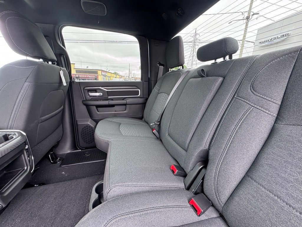 New 2026 RAM 2500 Big Horn AWD/4WD image 18