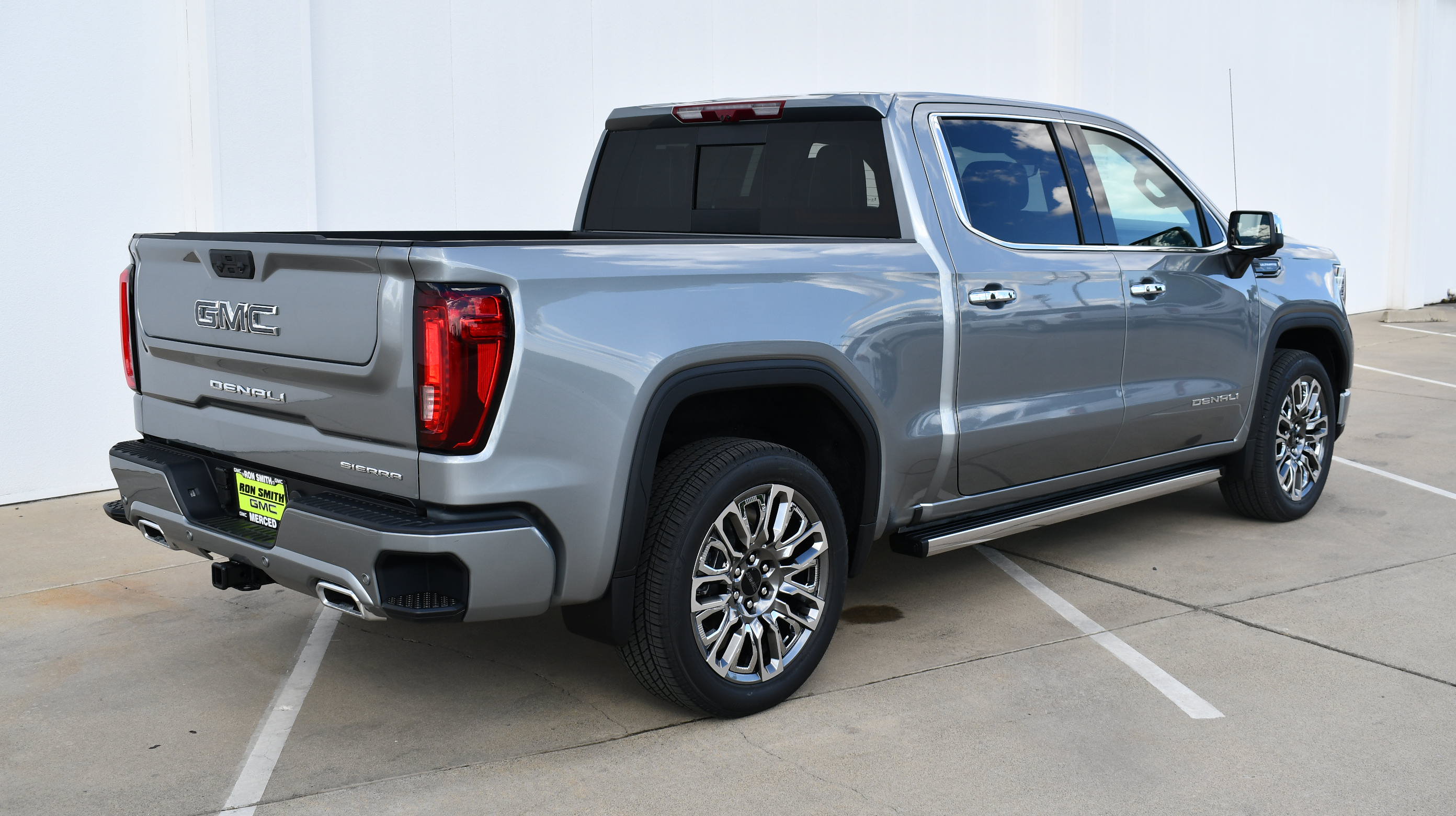 New 2026 GMC Sierra 1500 Denali Ultimate AWD/4WD image 8