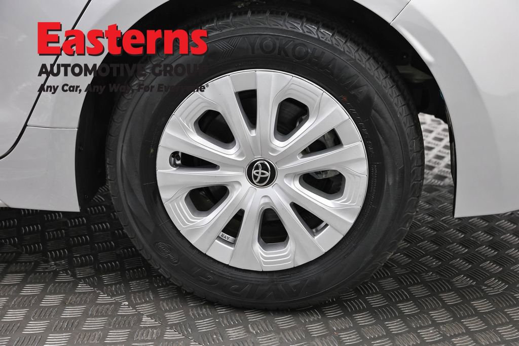 Used 2021 Toyota Corolla LE w/ Carpet Mat Package (TMS) image 33