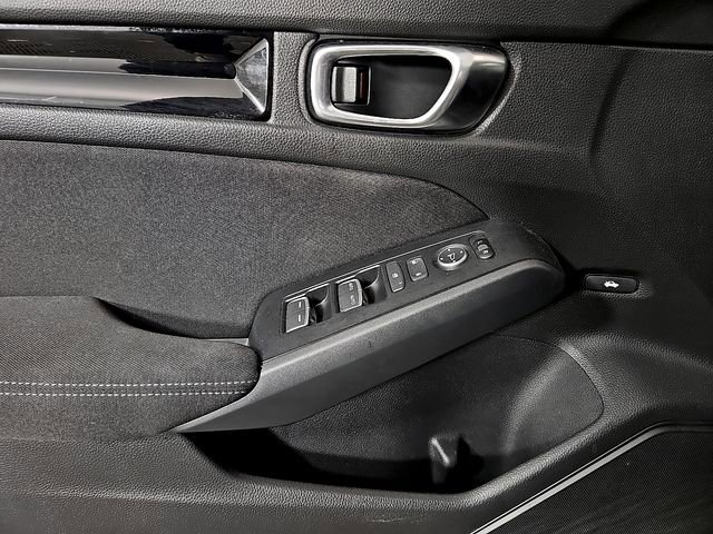 Used 2025 Honda Civic Sport image 13