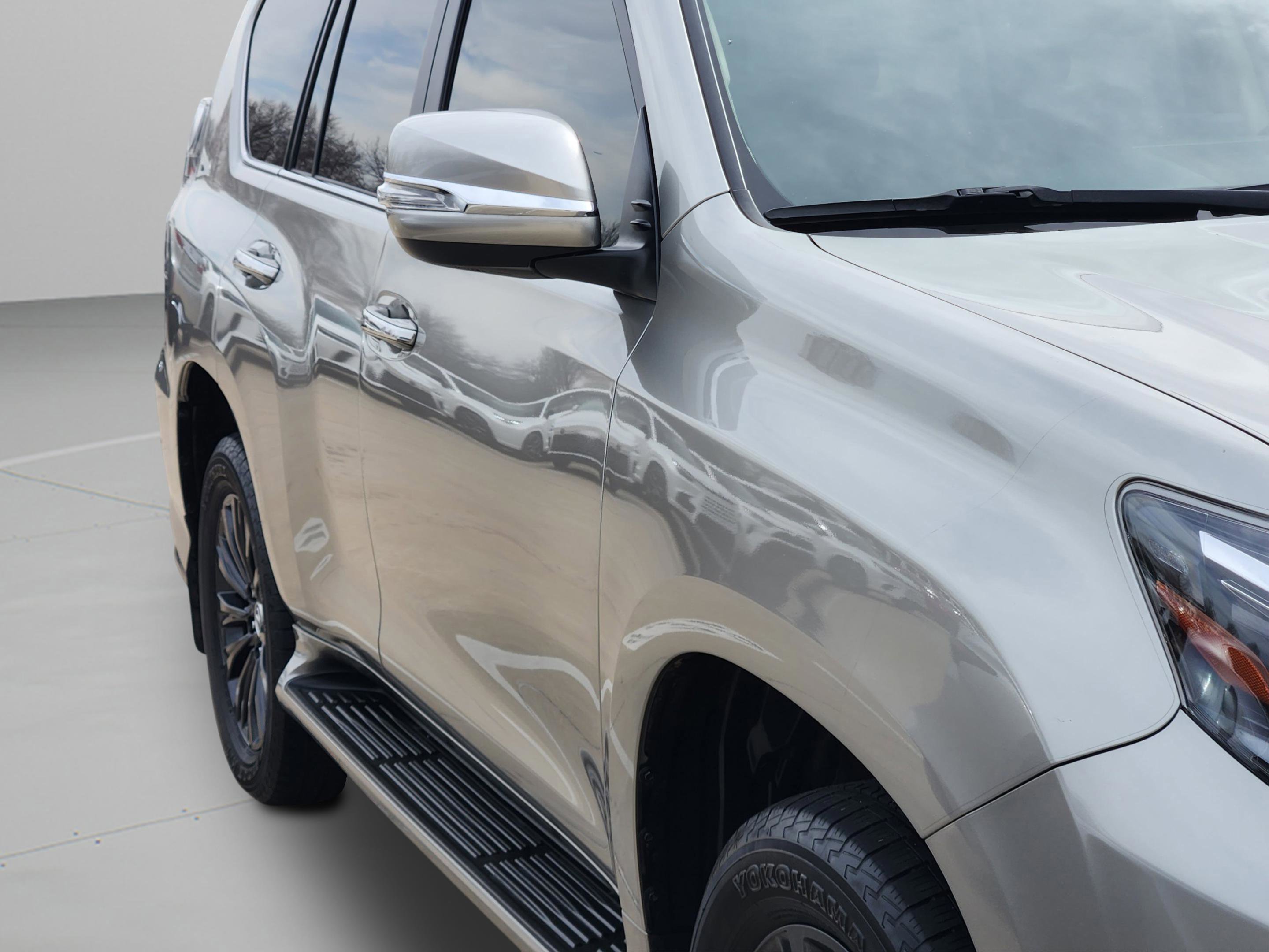 Used 2023 Lexus GX 460 Luxury w/ Sport Design Package image 43