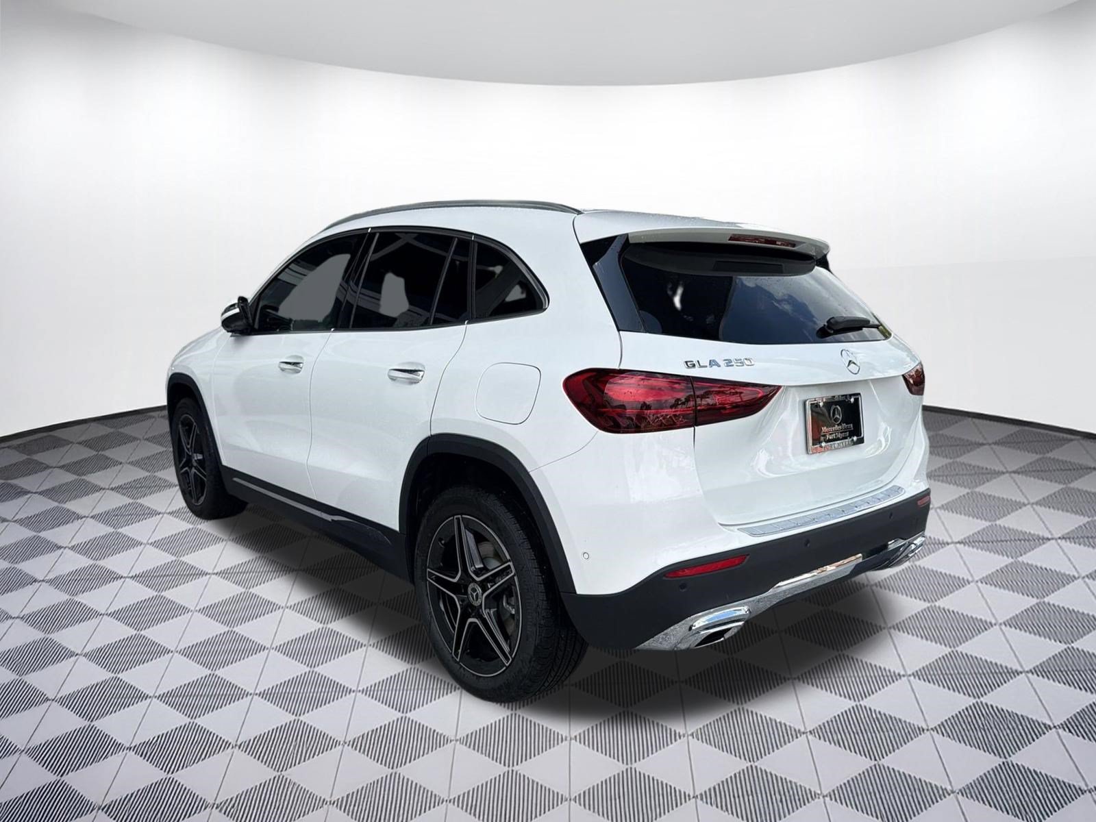 Used 2026 Mercedes-Benz GLA 250 image 3